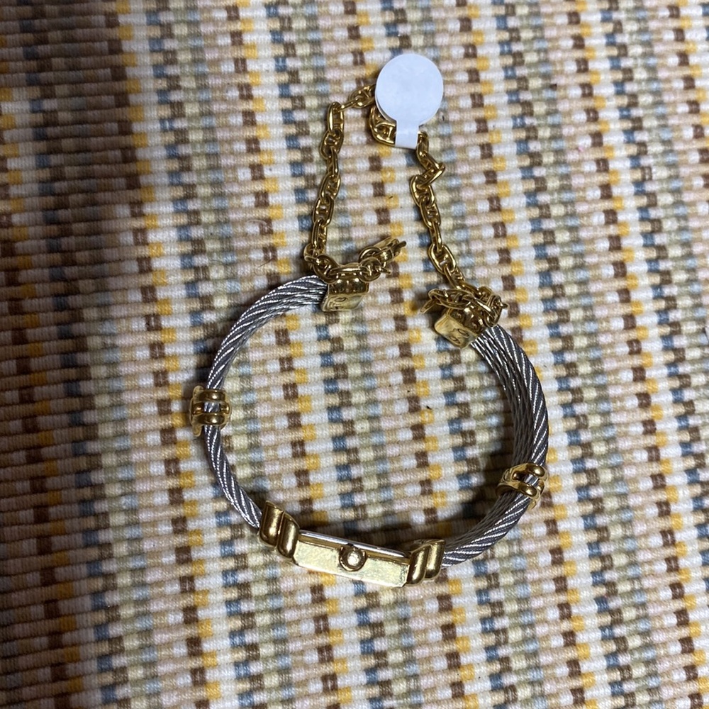 Watch - Picture 2 of 4